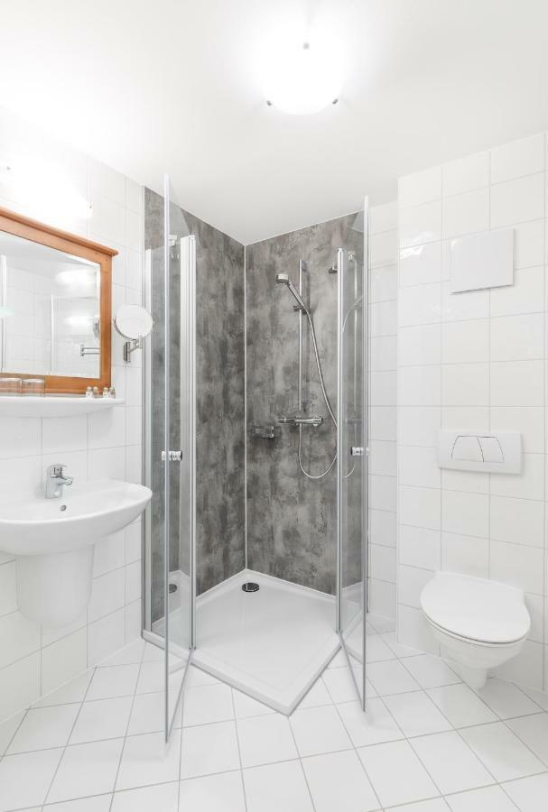 Hotel Garni Noeserlgut Linz Luaran gambar